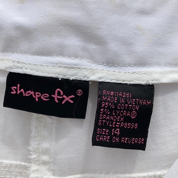 Stretchy “Jeans” - Picture 8 of 9